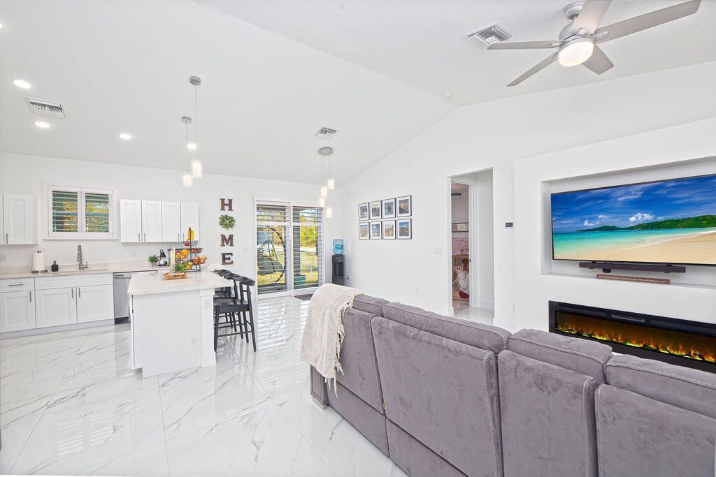 3573 NW 18th Avenue, Okeechobee, FL 34972 Photo