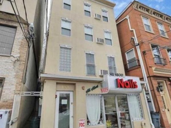 258 Old River Road, EDGEWATER, NJ 07020