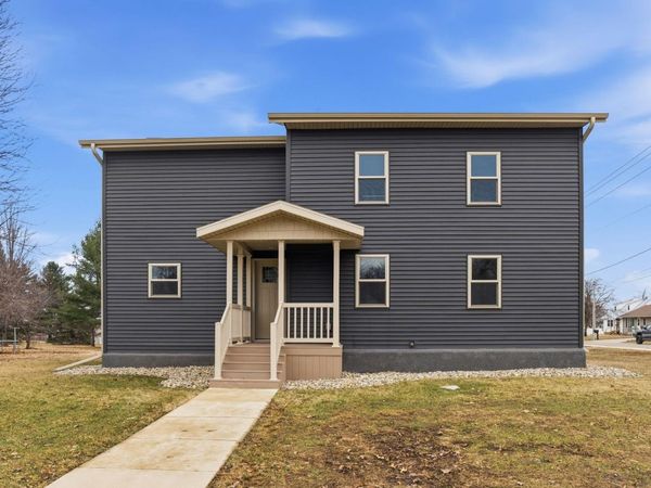 103 E Logan Street, New Hampton, IA 50659