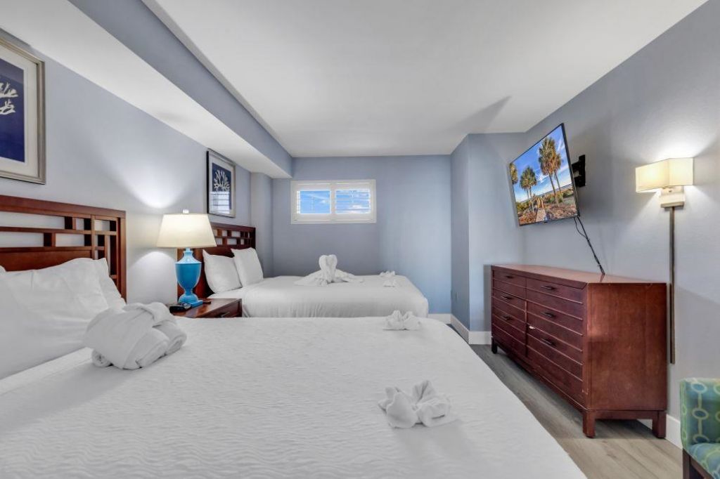 5200 N Ocean Blvd.  Photo 20