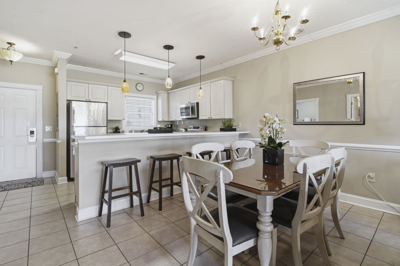 4809 Luster Leaf Circle Photo 10