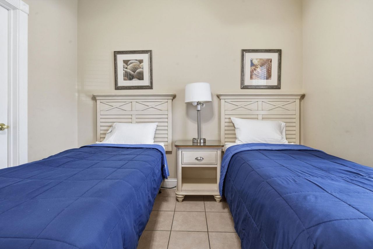 4809 Luster Leaf Circle Photo 24