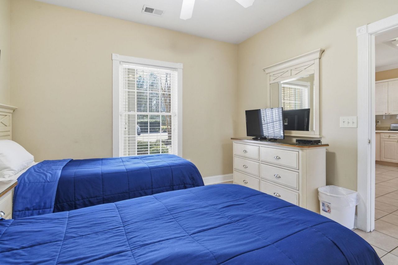 4809 Luster Leaf Circle Photo 25