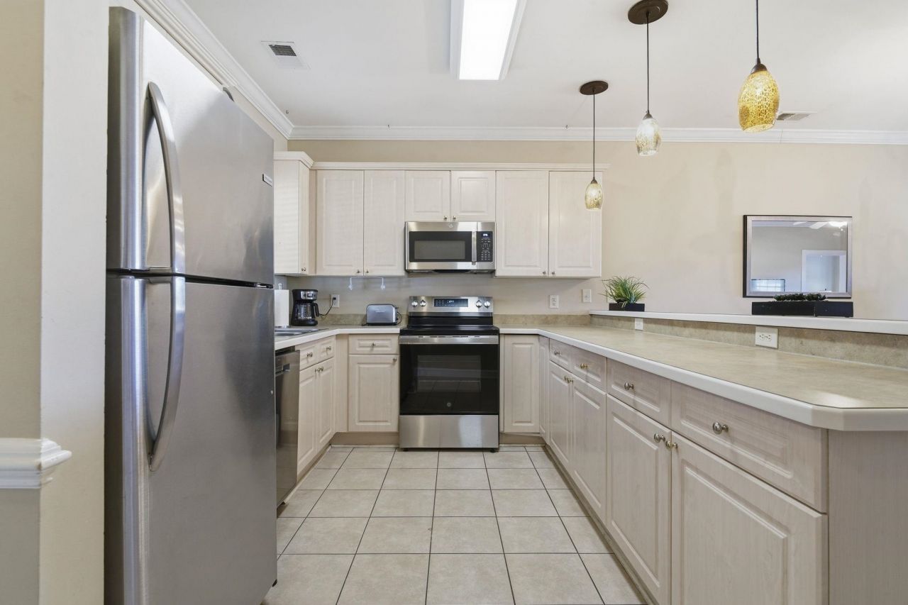 4809 Luster Leaf Circle Photo 4