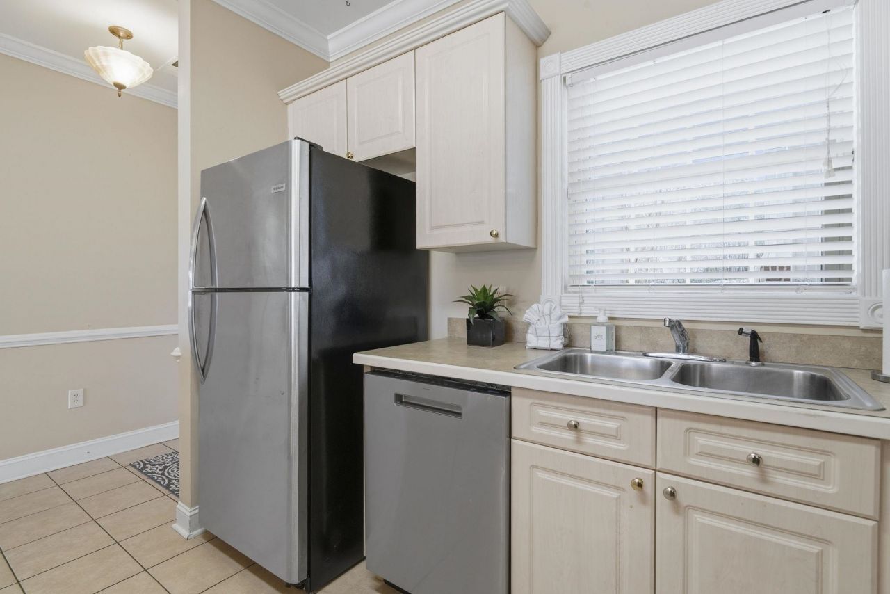 4809 Luster Leaf Circle Photo 6