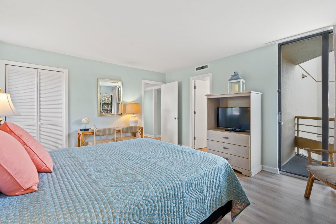 100 Ocean Creek Dr.  Photo 20