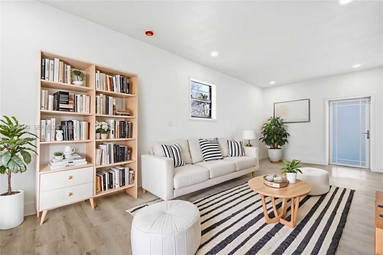 2856 N Funston St , Hollywood, FL 33020 Photo