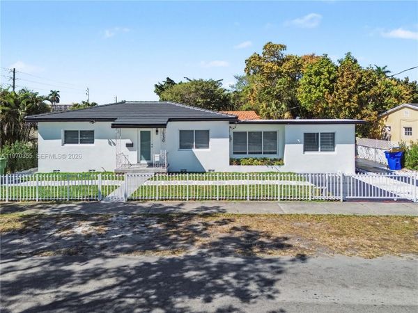 1530 SW 24th Ave , Miami, FL 33145