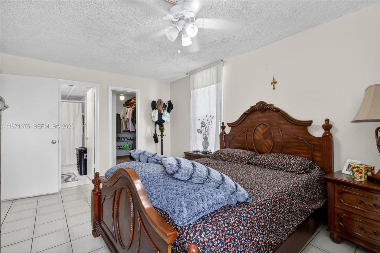 9678 Fontainebleau Blvd, Unit 411, Miami, FL 33172 Photo