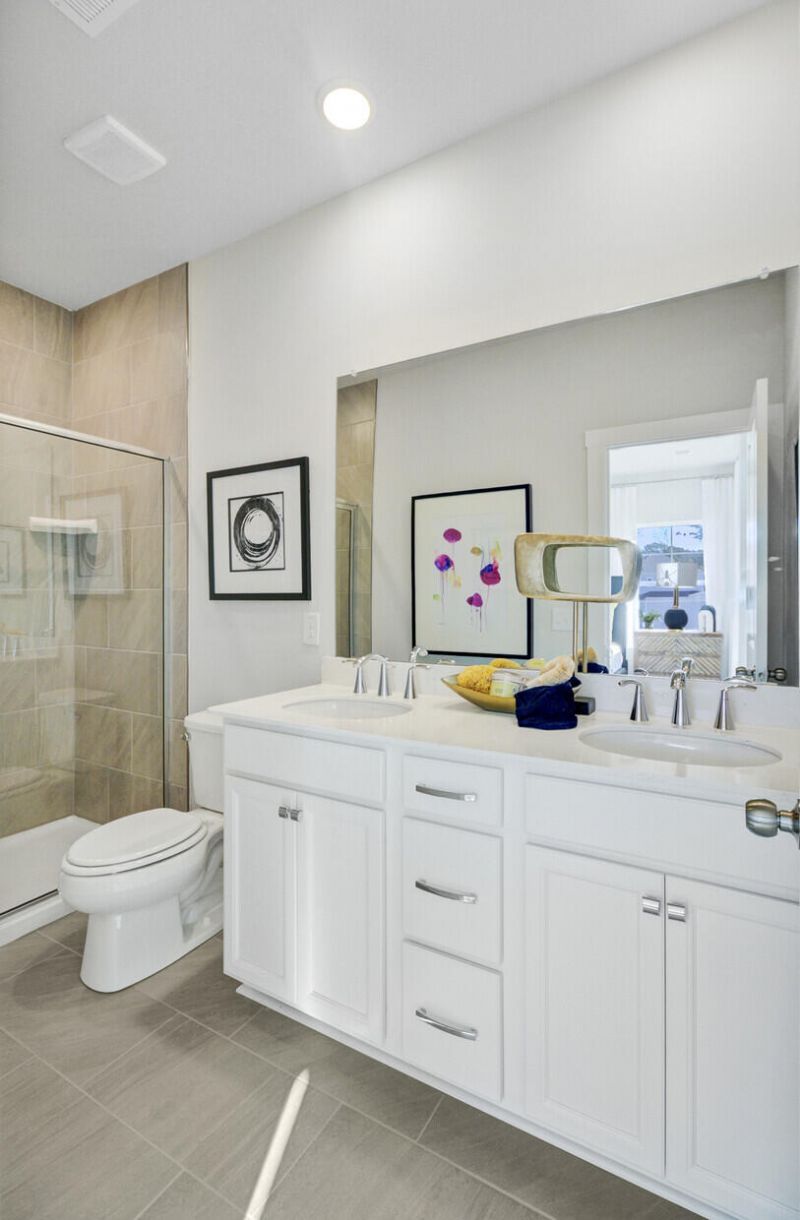 453 Caledon Court Photo 33