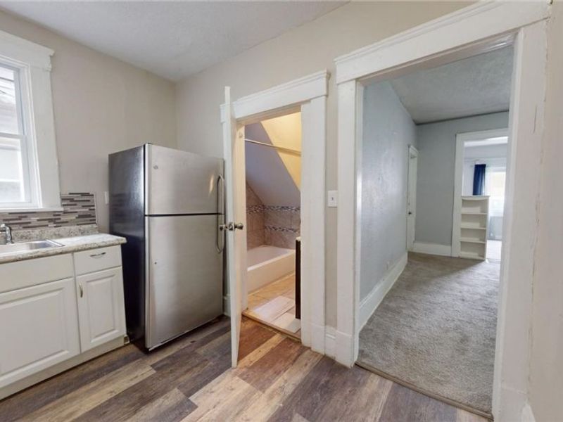 3332 Walton Avenue, Cleveland, OH 44113 Photo 12