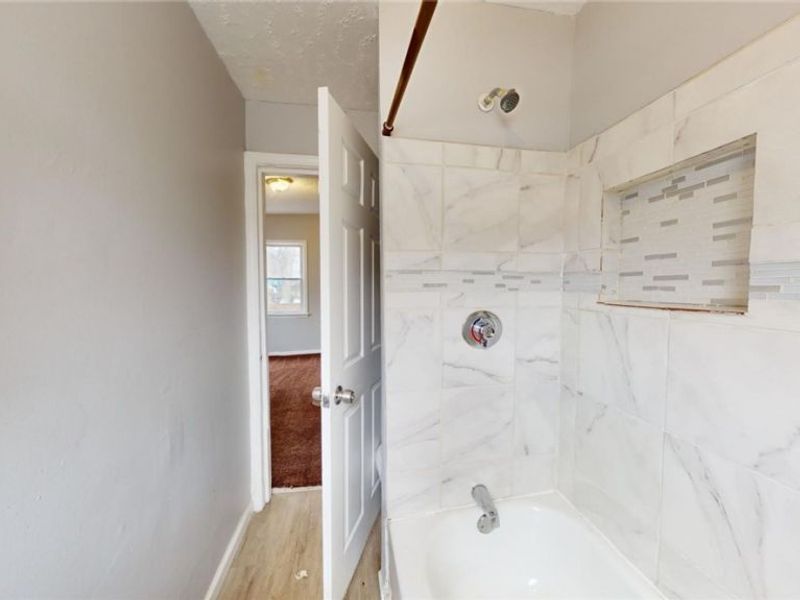 3332 Walton Avenue, Cleveland, OH 44113 Photo 25