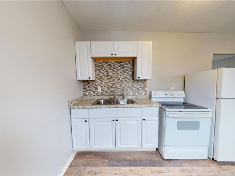 3332 Walton Avenue, Cleveland, OH 44113 Photo 34