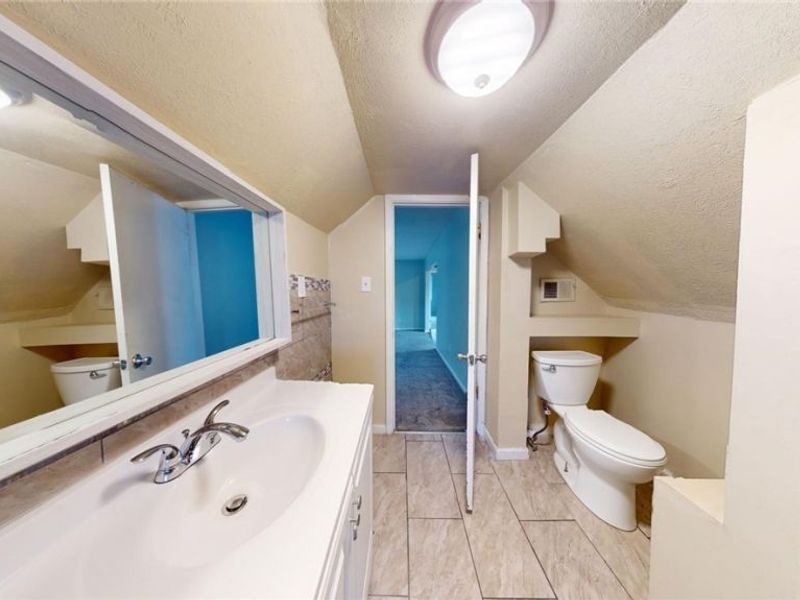 3332 Walton Avenue, Cleveland, OH 44113 Photo 37