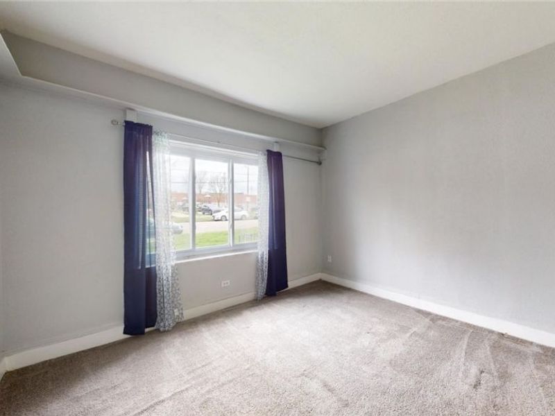 3332 Walton Avenue, Cleveland, OH 44113 Photo 5