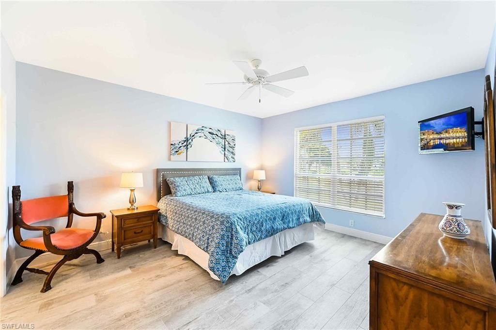 651 Wiggins Lake Dr, Unit 102, Naples, FL 34110 Photo