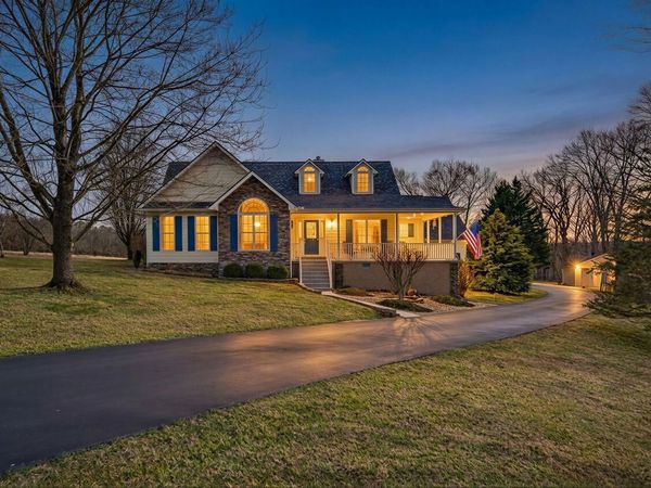 976 Ottoma Dr , Crossville, TN 38555