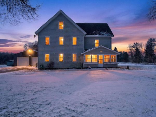 10137 Boyce Road, Chelsea, MI 48118