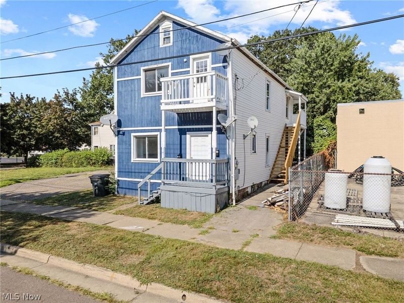 2387 29th Street SW, Akron, OH 44314 Photo 3