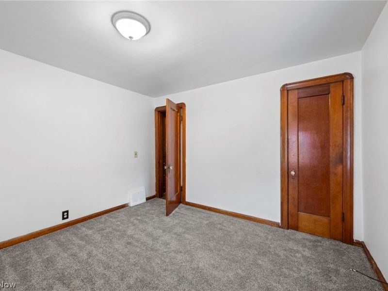 19810 Muskoka Avenue, Cleveland, OH 44119 Photo 11