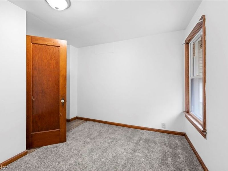 19810 Muskoka Avenue, Cleveland, OH 44119 Photo 13