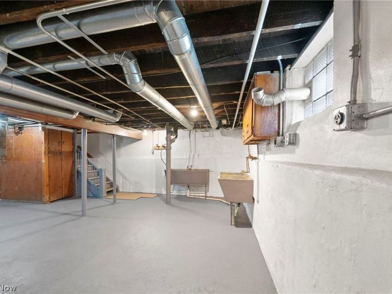 19810 Muskoka Avenue, Cleveland, OH 44119 Photo 35