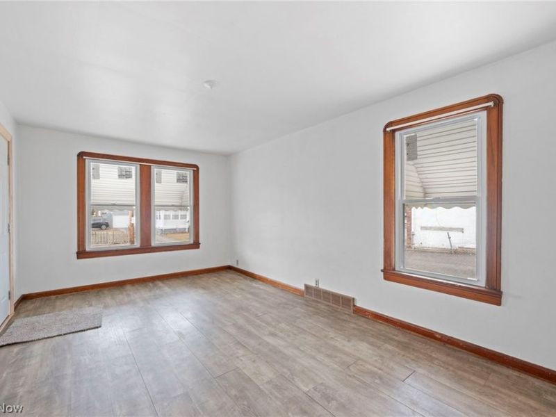 19810 Muskoka Avenue, Cleveland, OH 44119 Photo 7