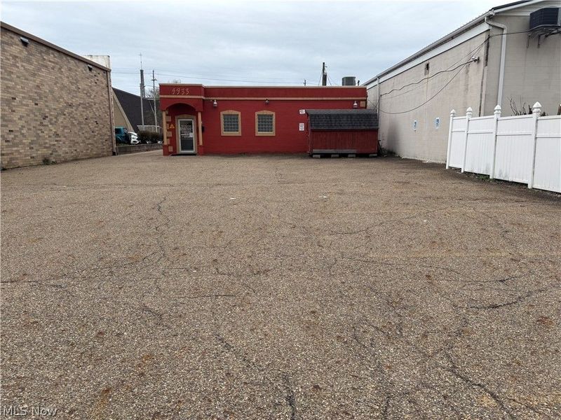 4933 Tuscarawas Street W, Canton, OH 44708 Photo 3