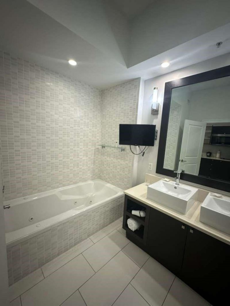 5300 NW 87th Avenue, Unit 706, Miami, FL 33178 Photo