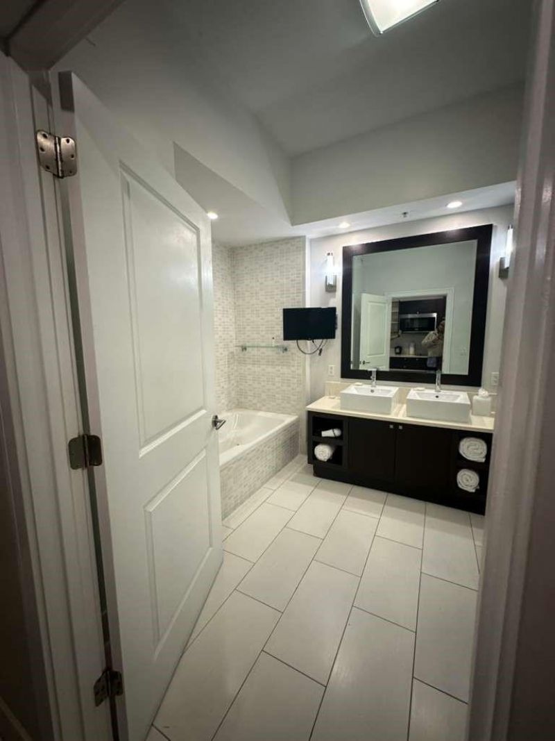 5300 NW 87th Avenue, Unit 706, Miami, FL 33178 Photo