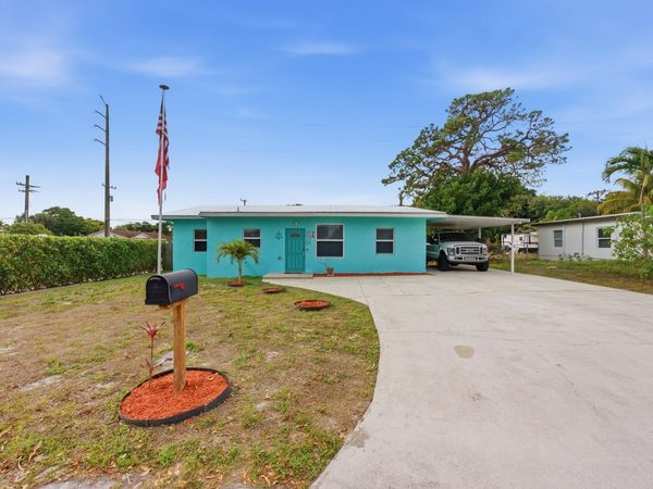 824 NW 4th Avenue, Boynton Beach, FL 33426