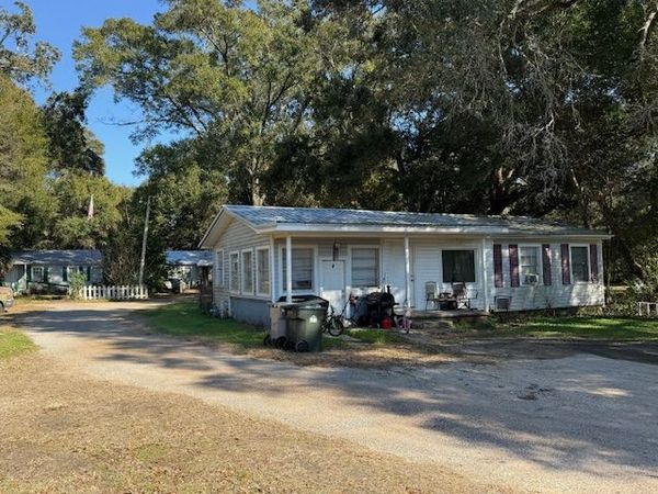 4108 KELLY AVE, Pensacola, FL 32505