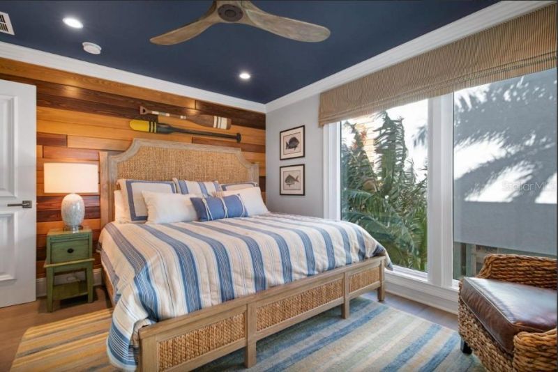 110 10th Street S, Bradenton Beach, FL 34217 Photo