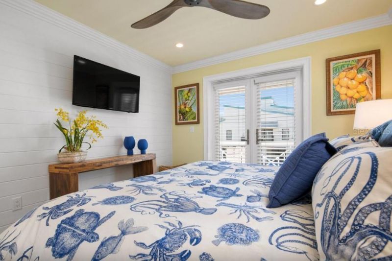 110 10th Street S, Bradenton Beach, FL 34217 Photo