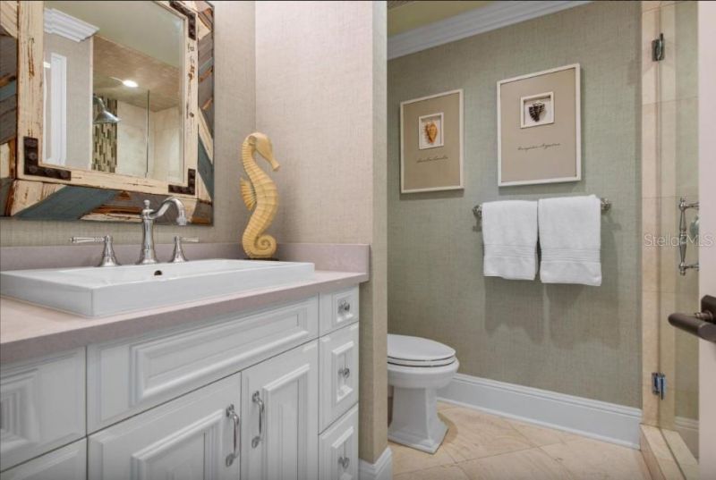 110 10th Street S, Bradenton Beach, FL 34217 Photo