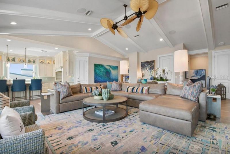 110 10th Street S, Bradenton Beach, FL 34217 Photo