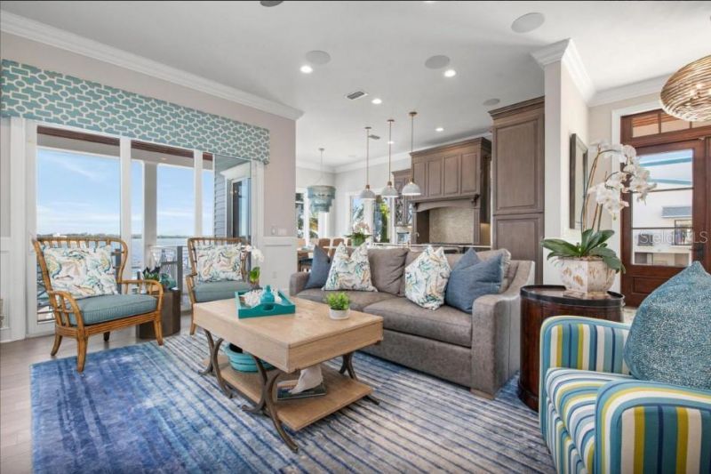 110 10th Street S, Bradenton Beach, FL 34217 Photo