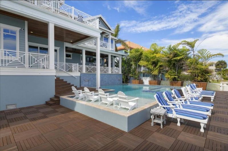 110 10th Street S, Bradenton Beach, FL 34217 Photo