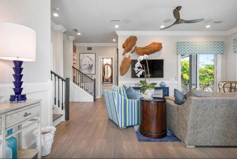 110 10th Street S, Bradenton Beach, FL 34217 Photo