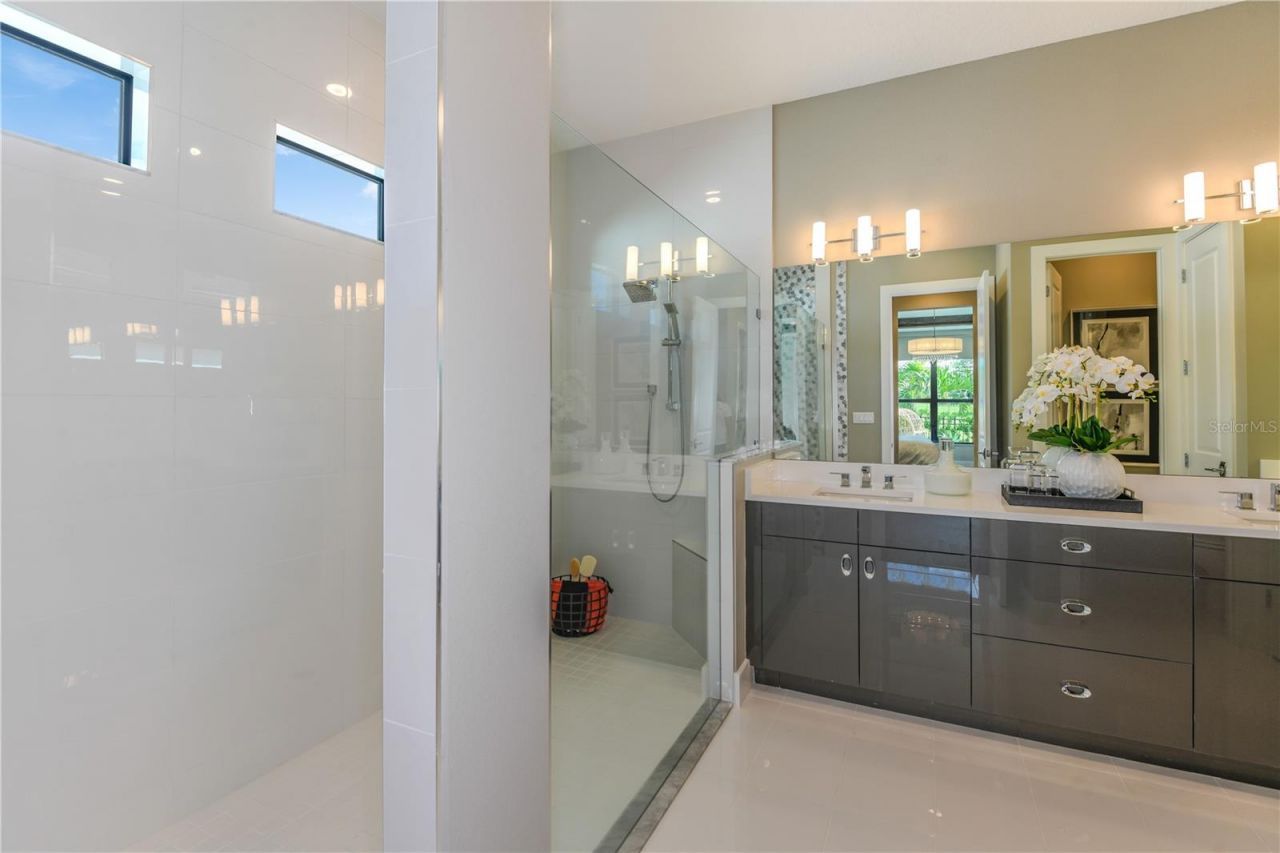 5060 Simons Court, Lakewood Ranch, FL 34211 Photo