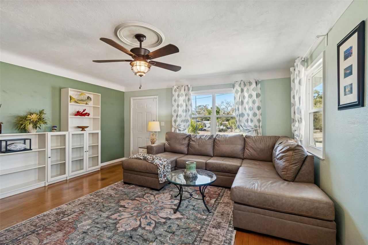 5300 6th Street S, Saint Petersburg, FL 33705 Photo