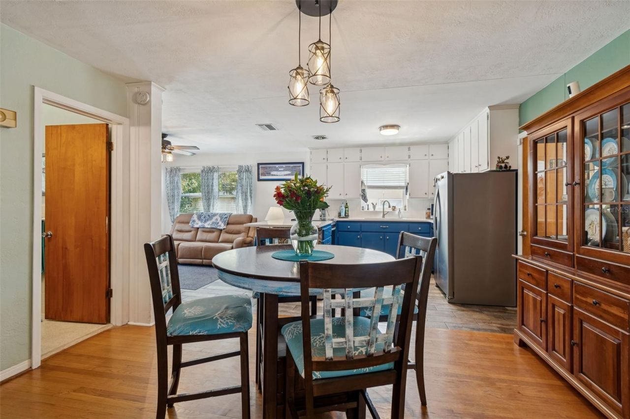 5300 6th Street S, Saint Petersburg, FL 33705 Photo