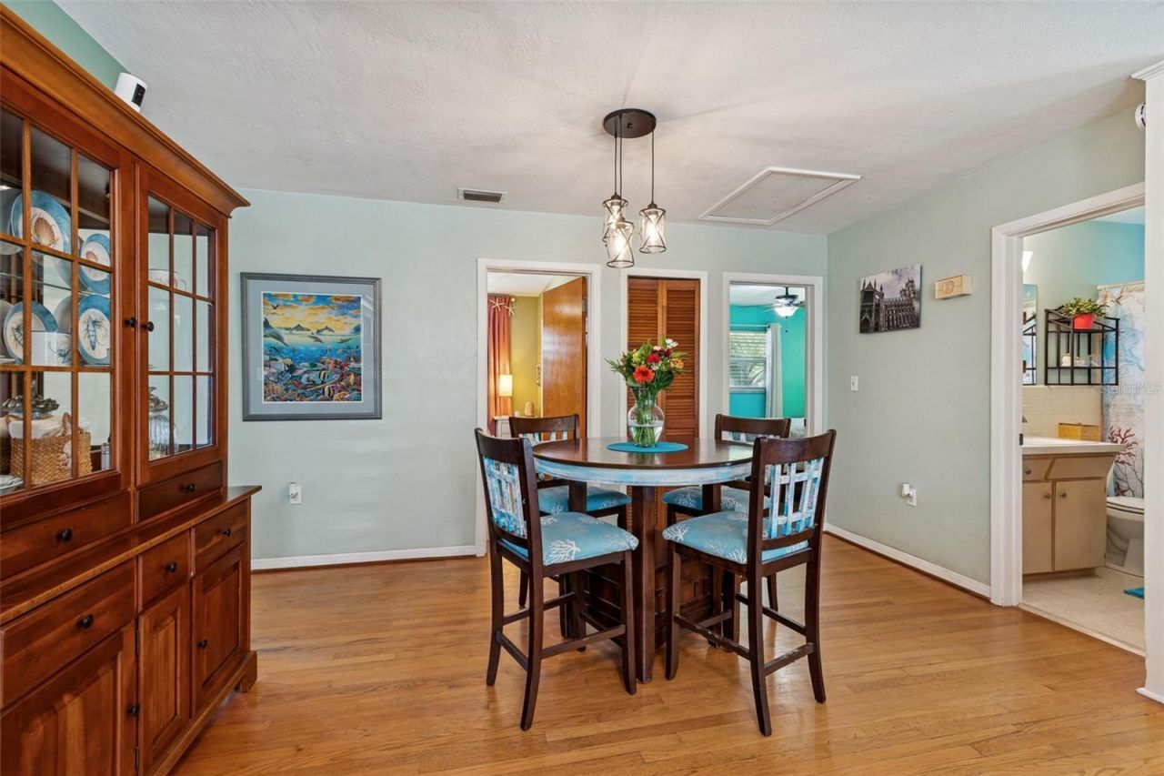 5300 6th Street S, Saint Petersburg, FL 33705 Photo