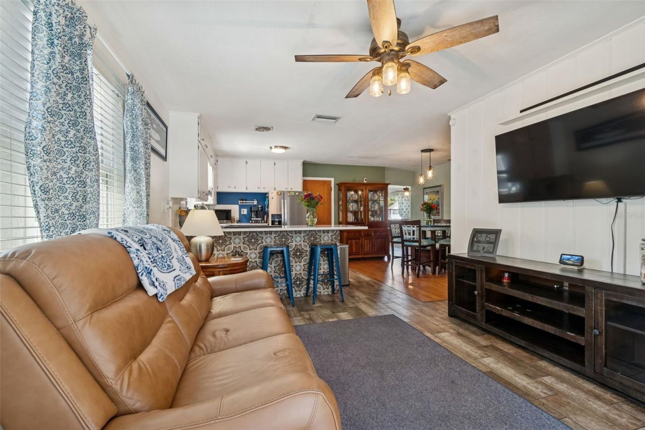 5300 6th Street S, Saint Petersburg, FL 33705 Photo