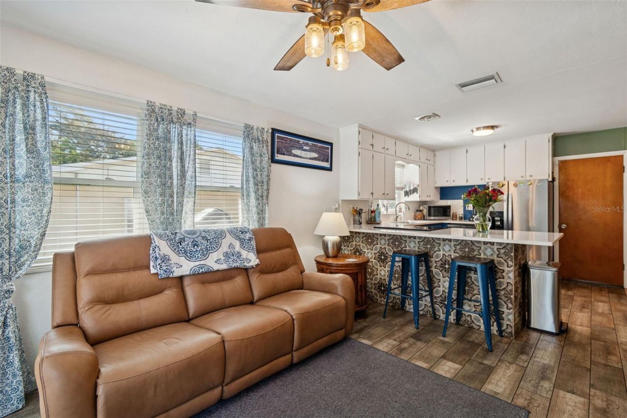 5300 6th Street S, Saint Petersburg, FL 33705 Photo