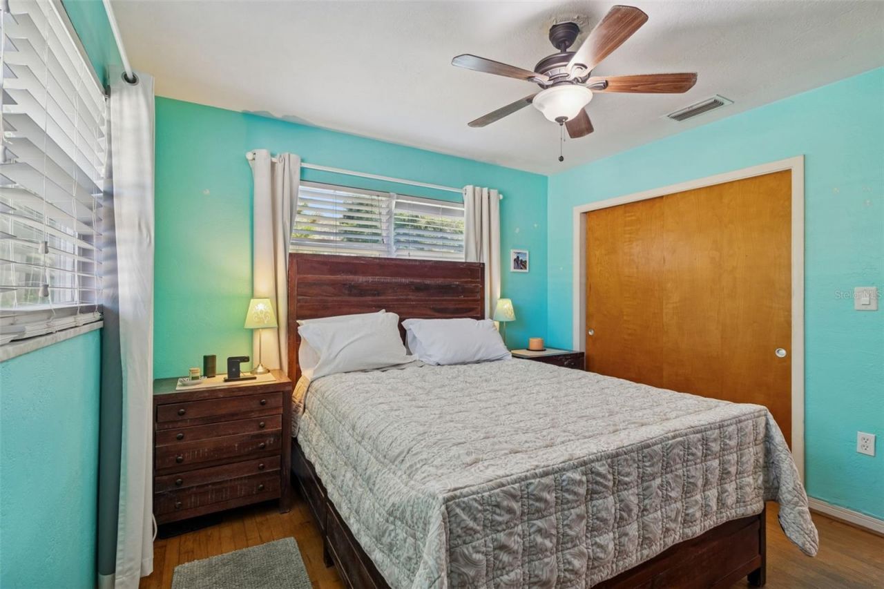 5300 6th Street S, Saint Petersburg, FL 33705 Photo