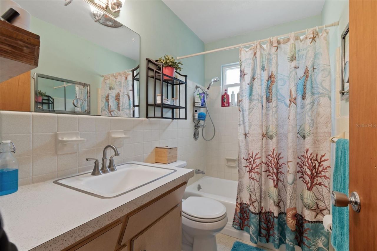 5300 6th Street S, Saint Petersburg, FL 33705 Photo