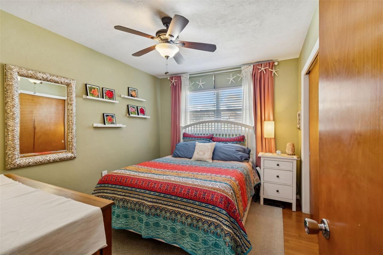 5300 6th Street S, Saint Petersburg, FL 33705 Photo