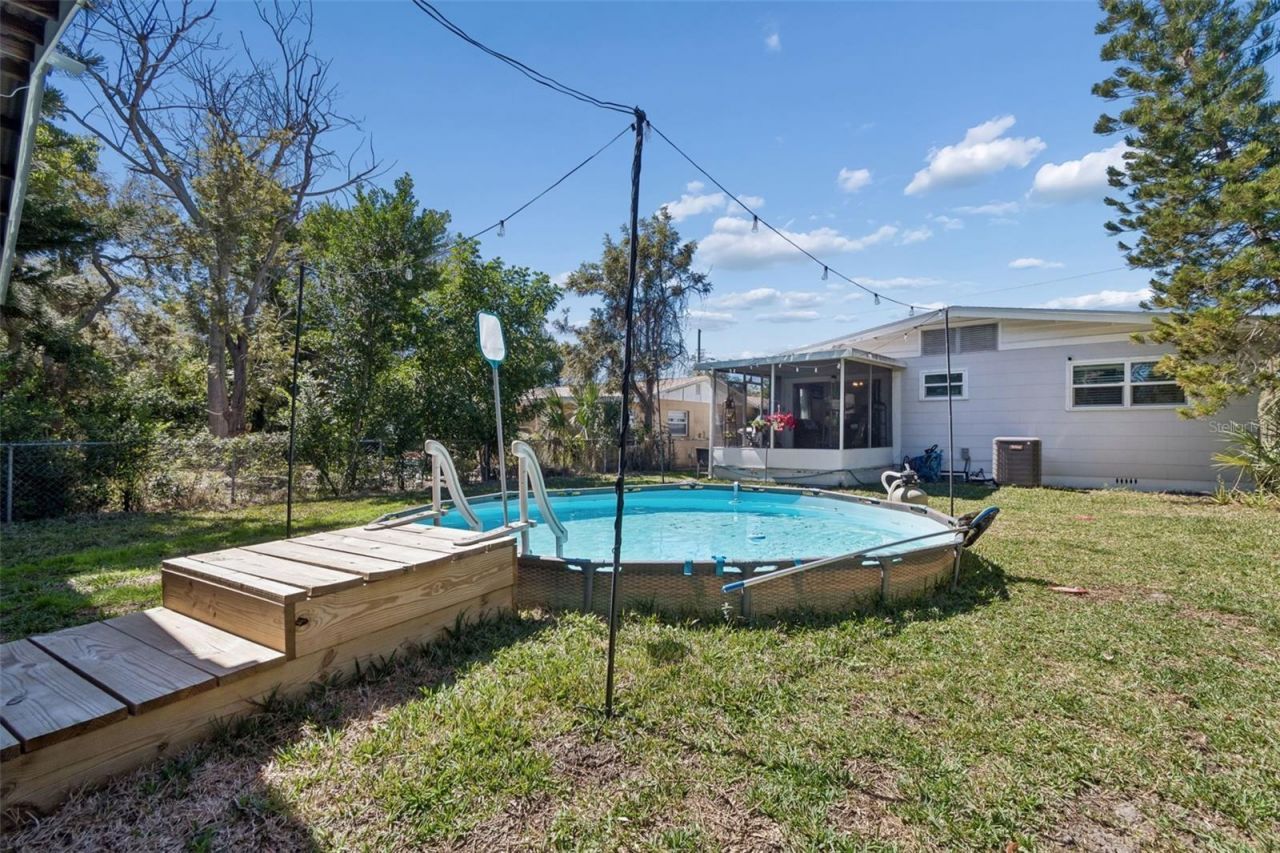 5300 6th Street S, Saint Petersburg, FL 33705 Photo