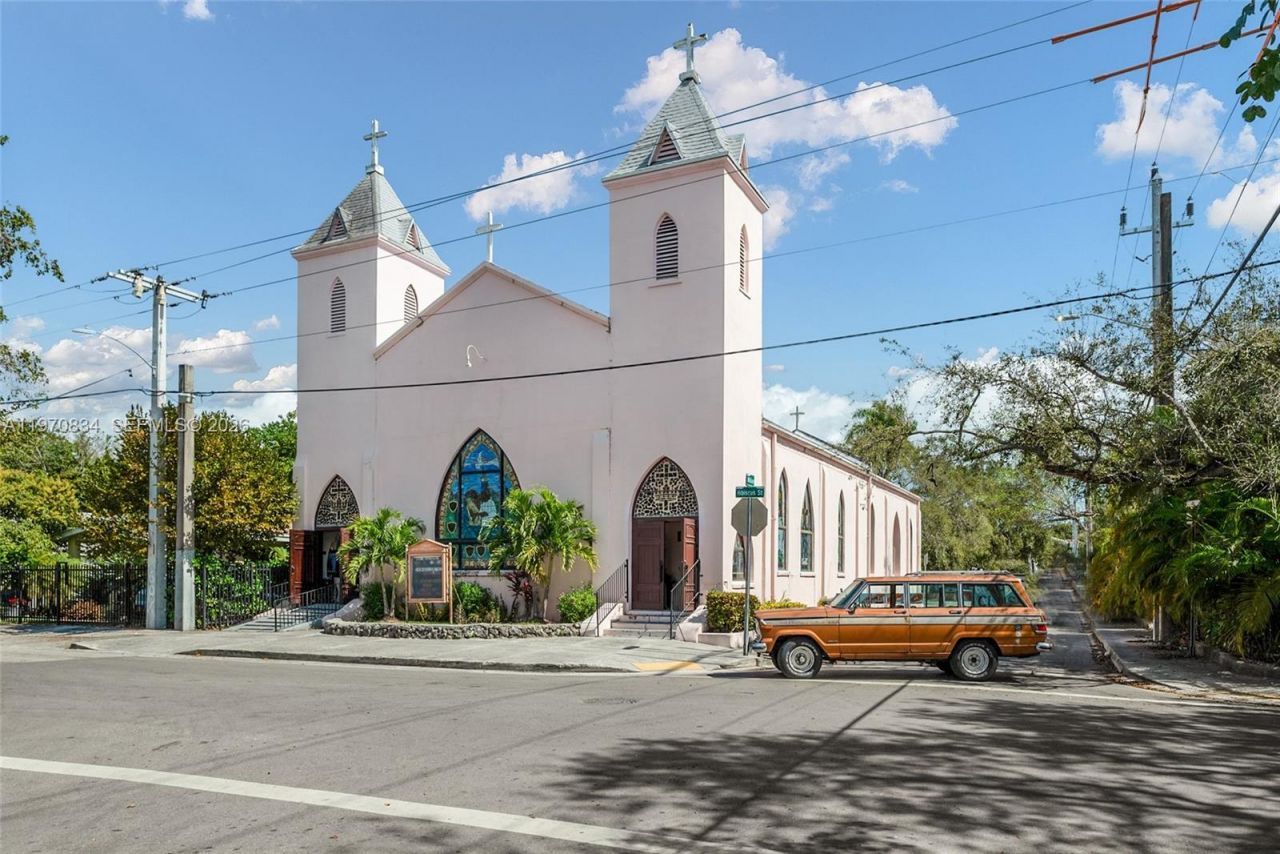 3554 William Ave, Miami, FL 33133 Photo